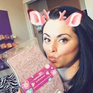 Meet your Posher, Lisa